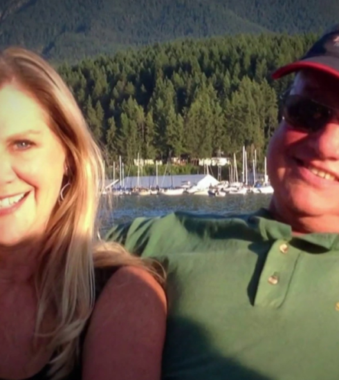 Vợ chồng Lori và Larry Isenberg. Ảnh: NBC