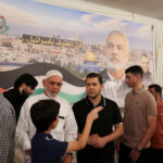 Người dân tham gia lễ tưởng niệm thủ lĩnh Hamas Ismail Haniyeh ở Doha, Qatar ngày 2/8. Ảnh: Reuters