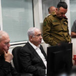 Thủ tướng Benjamin Netanyahu (thứ hai, từ trái qua) cùng các quan chức quốc phòng và an ninh Israel trong cuộc họp ngày 8/6. Ảnh: Shin Bet