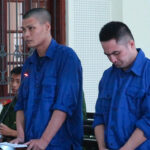 Bị cáo Sao và Thế tại tòa. Ảnh: Hùng Lê