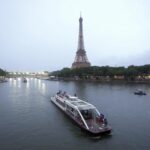 Một đoạn sông Seine, nơi đoàn tàu thủy chở VĐV diễu hành trong lễ khai mạc Olympic 2024 ngày 26/7. Ảnh: AP