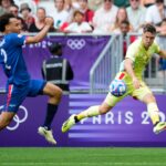 Hậu vệ Tây Ban Nha Juan Miranda tạt bóng trong trận thắng CH Dominica 3-1 ngày 27/7. Ảnh: RFEF