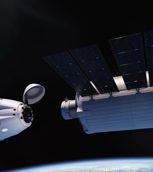 Mô phỏng tàu Dragon của SpaceX bay tới trạm vũ trụ Haven-1. Ảnh: Vast