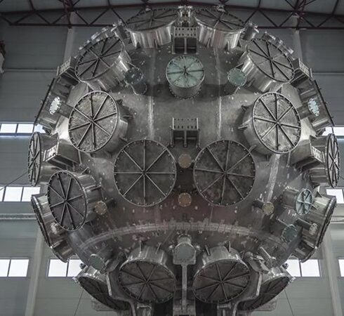 Buồng tương tác của laser UFL-2M. Ảnh: Viện nghiên cứu khoa học vật lý thí nghiệm Nga