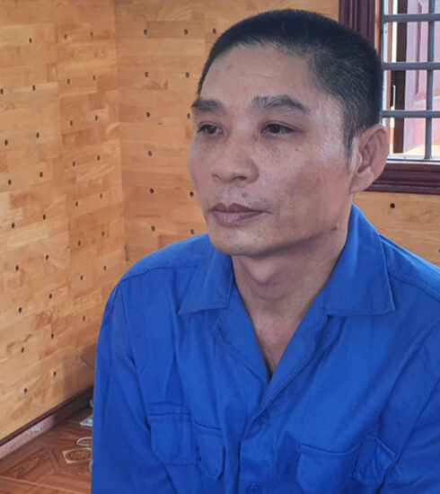 Bùi Văn Liêm tại cơ quan điều tra. Ảnh: Ngọc Oanh