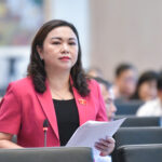 Đại biểu Đặng Bích Ngọc phát biểu sáng 28/8. Ảnh: Media Quốc hội