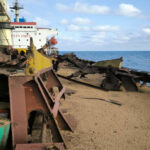 Thiệt hại trên tàu hàng chở ngũ cốc Ukraine nghi trúng tên lửa Nga ngày 11/9. Ảnh: X/ZelenskyyUa