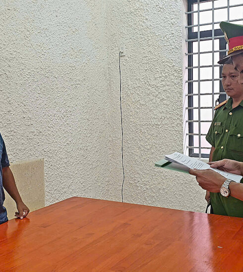 Đặng Thanh Bình tại cơ quan điều tra. Ảnh: Công an tỉnh Phú Yên