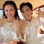 Anh Đức, Quỳnh Anh khoe quà cưới của gia đình, người thân tặng. Ảnh: Maison de Bil