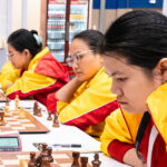 PPhamj Lê Thảo Nguyên, Lương Phương Hạnh và Bạch Ngọc Thùy Dương (từ phải sang) trong trận gặp Ireland ở vòng hai bảng Nữ Olympiad cờ vua tại Budapest, Hungary ngày 12/9/2024. Ảnh: FIDE