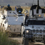 Đoàn xe tuần tra của UNIFIL ở miền nam Lebanon tháng 5/2021. Ảnh: AP