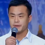 Trần Gia Tuấn tại cuộc thi hát năm 2013. Ảnh: sohu