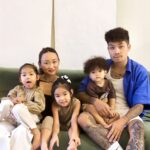 Vợ chồng Mai (28 tuổi) và Michael, 30 tuổi với ba con tại TP HCM, tháng 10/2023. Ảnh: Nhân vật cung cấp