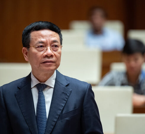 Bộ trưởng Thông tin và Truyền thông Nguyễn Mạnh Hùng. Ảnh: Media Quốc hội