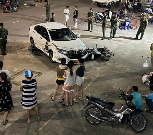 Hiện trường vụ tai nạn ở khu nhà ở xã hội phường Định Hòa, TP Thủ Dầu Một. Ảnh: Thái Hà