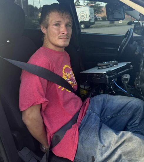 Kody Adams khi bị bắt. Ảnh: Oklahoma Highway Patrol