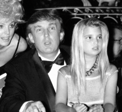 Donald Trump và con gái thứ hai Ivanka năm 1991. Ảnh: TIME & LIFE
