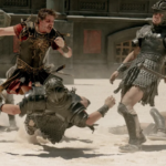 Gladiator II có nhiều góc máy từ cận đến toàn cảnh để khắc họa tính chất nguy hiểm của những cuộc giao đấu. Ảnh: Paramount Pictures