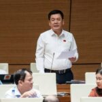 Bộ trưởng Công Thương Nguyễn Hồng Diên giải trình tại phiên chất vấn, chiều 11/11. Ảnh: Trung tâm báo chí Quốc hội