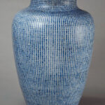 Bình thanh hoa thời vua Khang Hy. Ảnh: The Paper