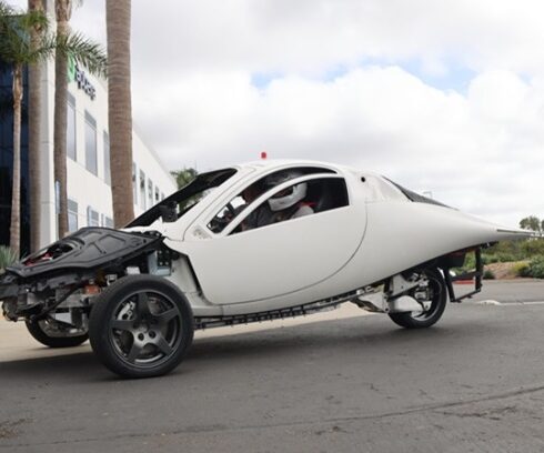 Mẫu xe điện mặt trời ba bánh của Aptera Motors. Ảnh: Aptera Motors