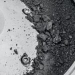 Mẫu đất đá lấy từ tiểu hành tinh Bennu. Ảnh: NASA