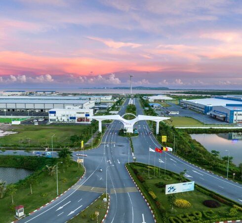 Khu công nghiệp Deep C Hải Phòng có thêm 4 dự án đầu tư lớn trong lần trao giấy chứng nhận chiều 14/11. Ảnh Lê Tân