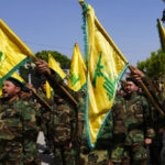 Thành viên Hezbollah tại làng Majadel, miền nam Lebanon tháng 10/2023. Ảnh: AP