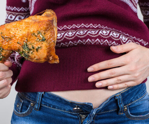 Dạ dày có thể mở rộng gấp 4 lần khi ăn no. Ảnh: New York Post