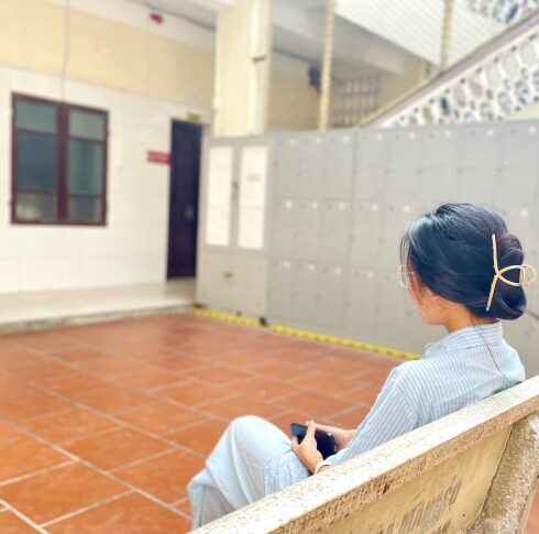 Một người trẻ phải điều trị sức khỏe tâm thần do các căng thẳng trong công việc, tại Viện Sức khỏe tâm thần, Bệnh viên Bạch Mai, tháng 11/2024. Ảnh: Phan Dương