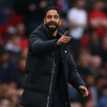 Amorim chỉ đạo Man Utd trong trận gặp Everton tại Ngoại hạng Anh vào ngày 1/12. Ảnh: Reuters