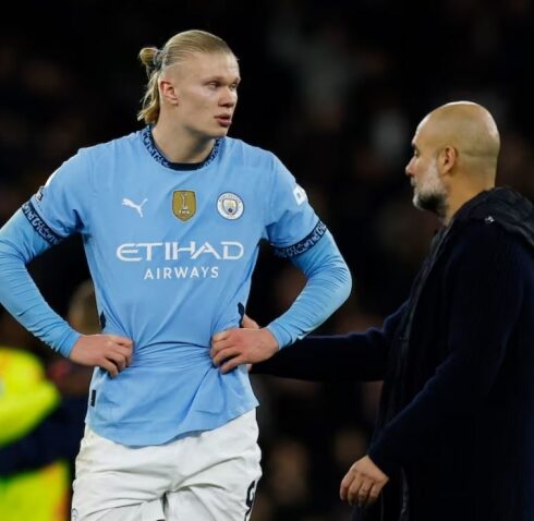 HLV Pep Guardiola và Erling Haaland thất vọng sau trận Man City thua Man Utd 1-2 trên sân Etihad, Manchester, Anh ngày 15/12. Ảnh: Reuters